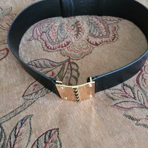 BCBG belt